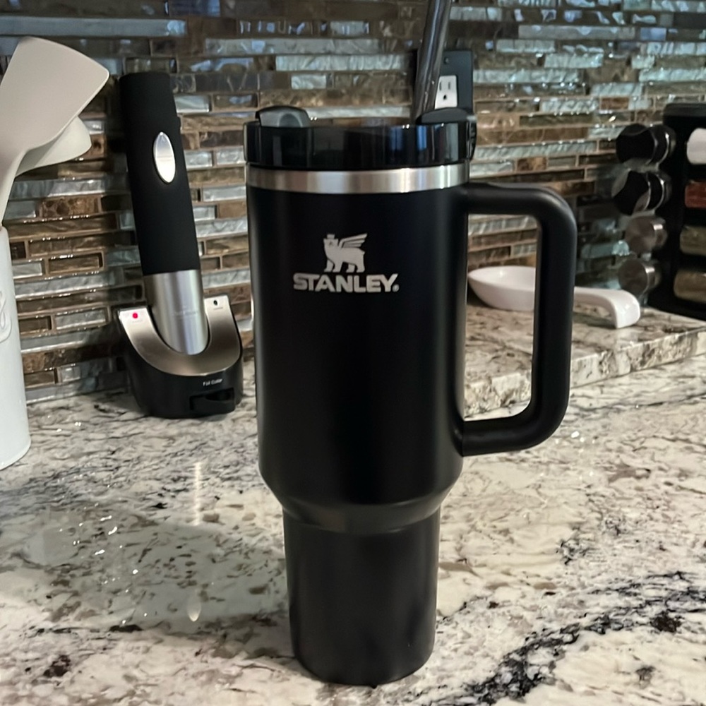 Black Stanley 40oz Tumbler